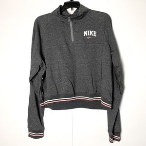 nike varsity fleece crop pullover